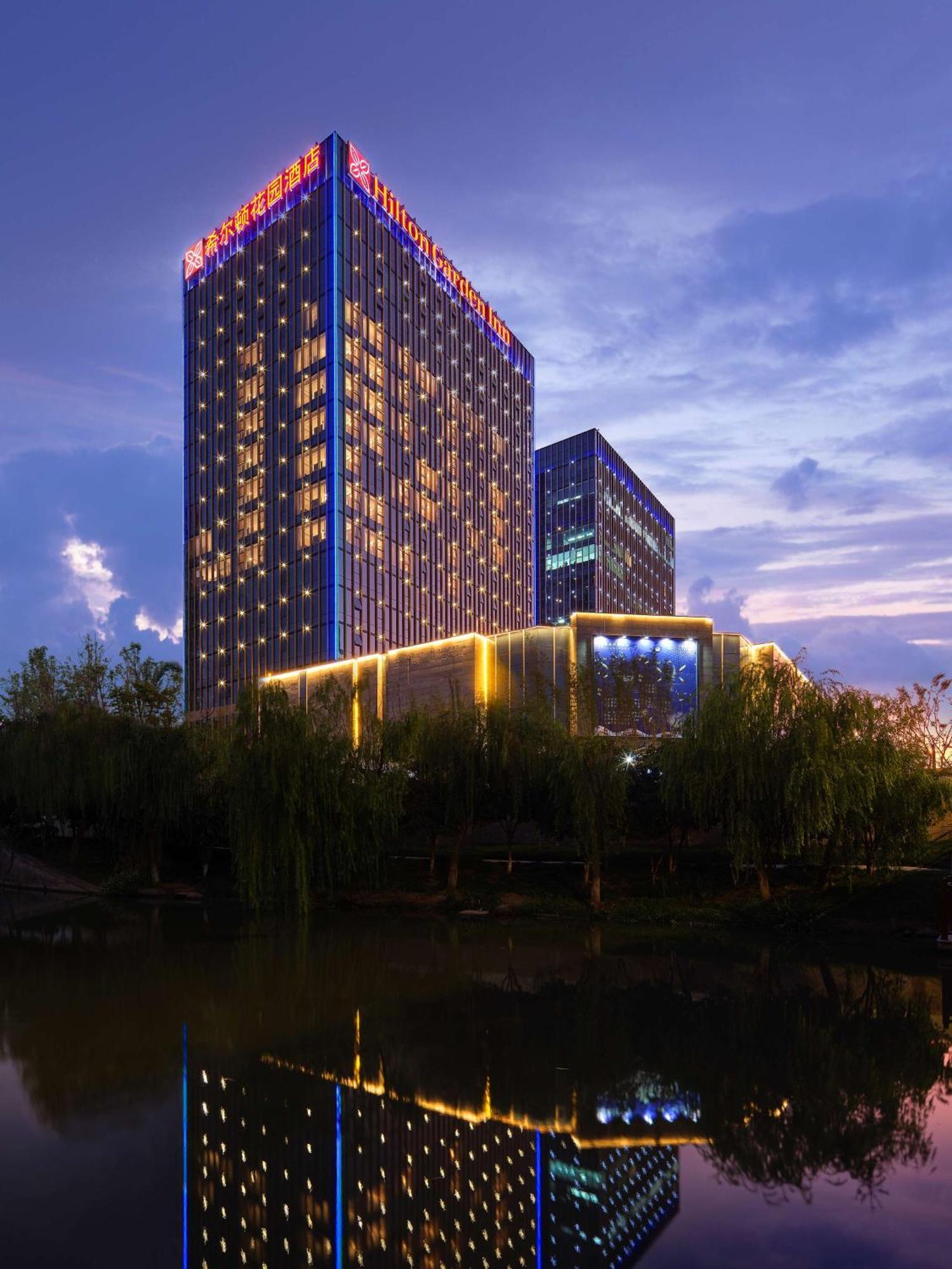 Hilton Garden Inn Hangzhou Xixi Zijingang Exteriör bild